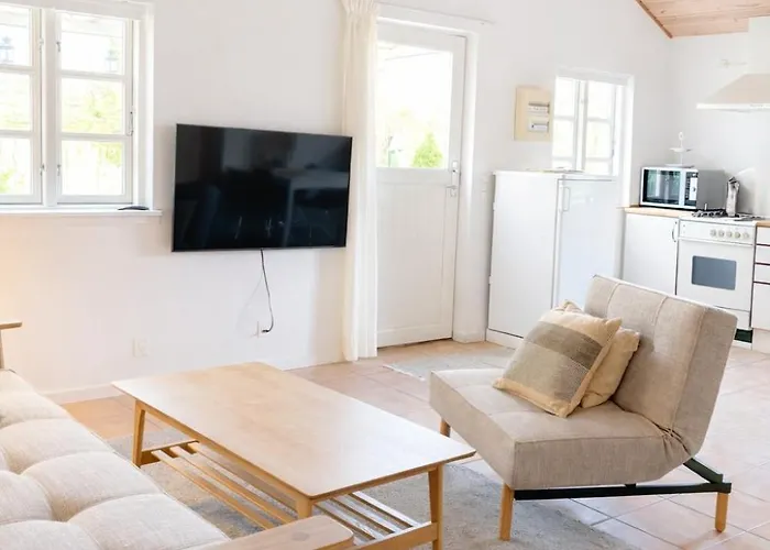 Roligt Gaestehus Naer Vandet Pa Thuro Svendborg